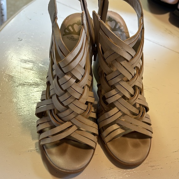 Fergalicious sandals with heels - Picture 2 of 5